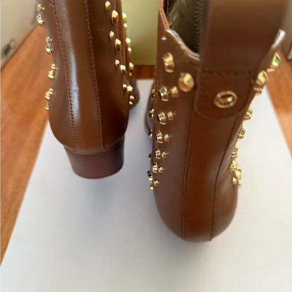 Michael Kors Kinlee Astor Studded Booties sz 8 New! - Picture 4 of 7